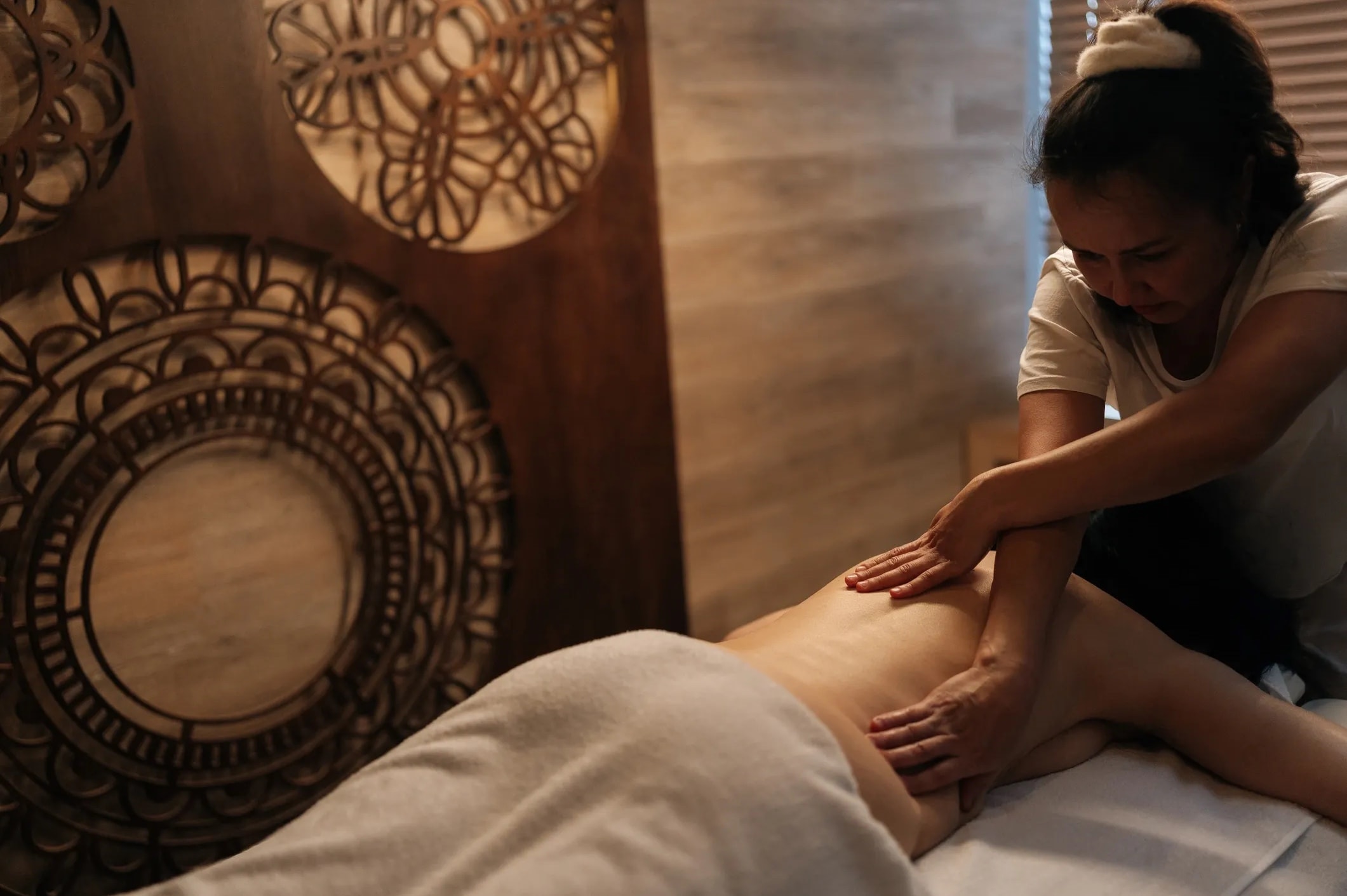 Deep Tissue Massage at Royal Spa & Salon Bangalore